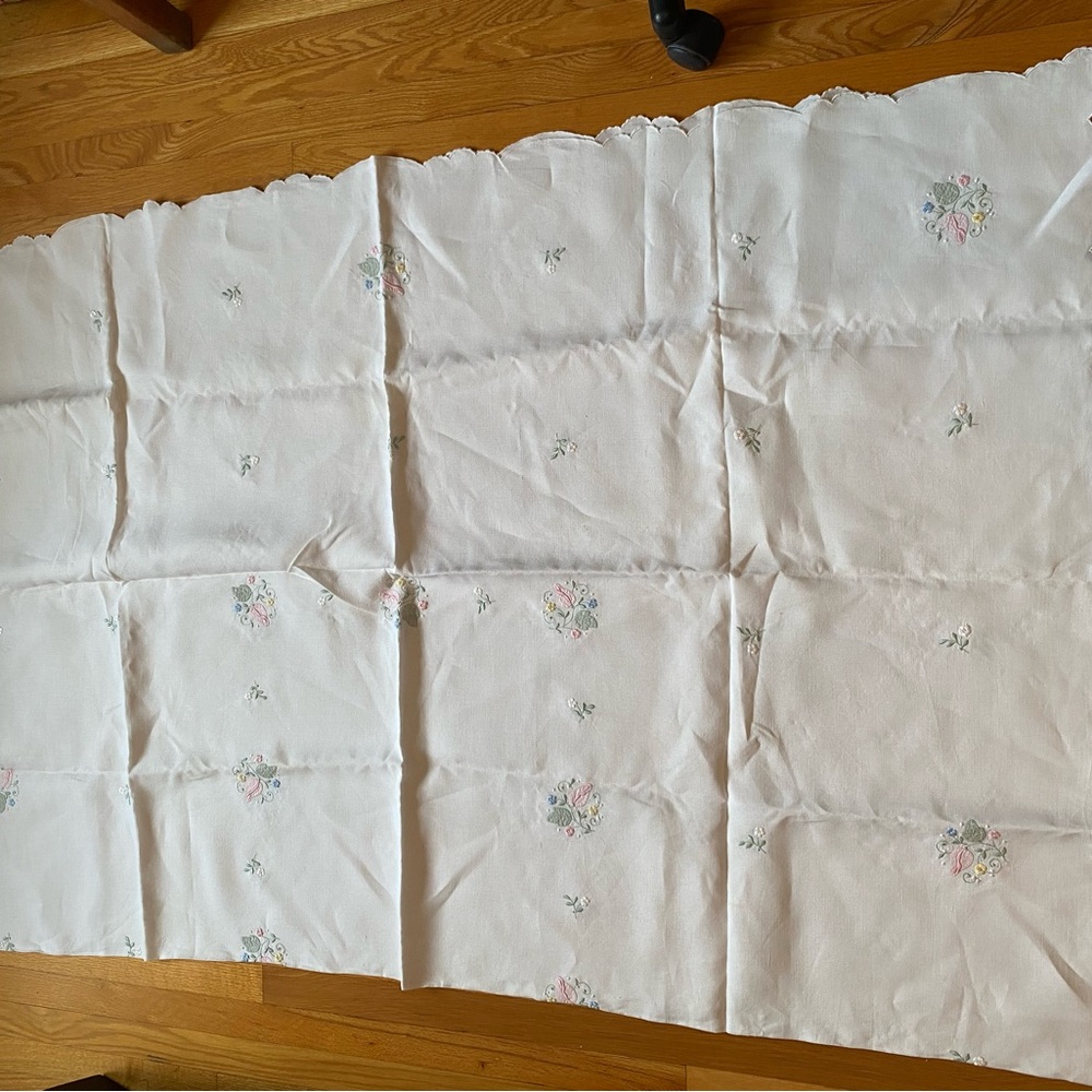 Delicate Floral Embroidered White Table cloth vintage
